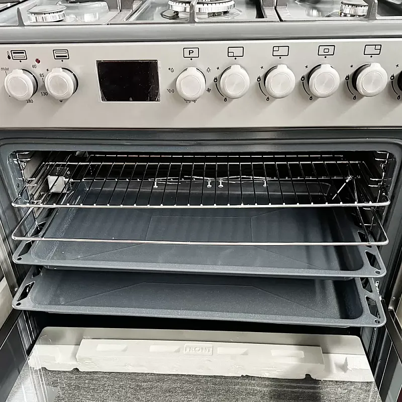 Pachet Aragaz gaz  90 cm Nando Graphite Grey Studio Casa, 5 zone de gatit, Gaz, Wok, Cuptor gaz,  Rotisor, Timer digital, Grill electric, Gratar fonta,  Aprindere electrica, Clasa energetica A, Gri + Hota ST2196 Inox - Studiocasa.ro