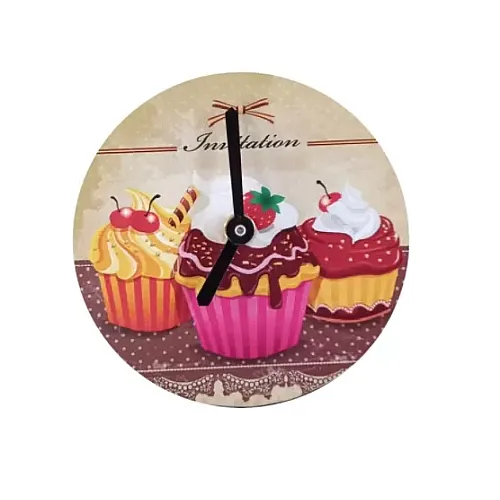 Ceas de perete fara rama COOKIES - 3 BIG CUPCAKE, diametru 12,5 cm x 0.5 cm, suport magnetic